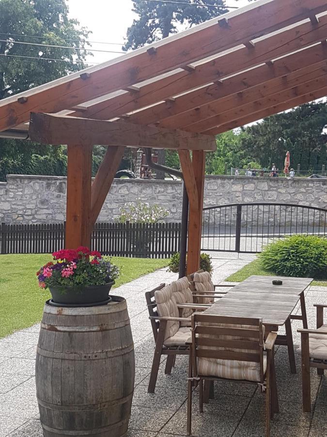 Huber Panzio Bed & Breakfast Fertőrákos Eksteriør bilde