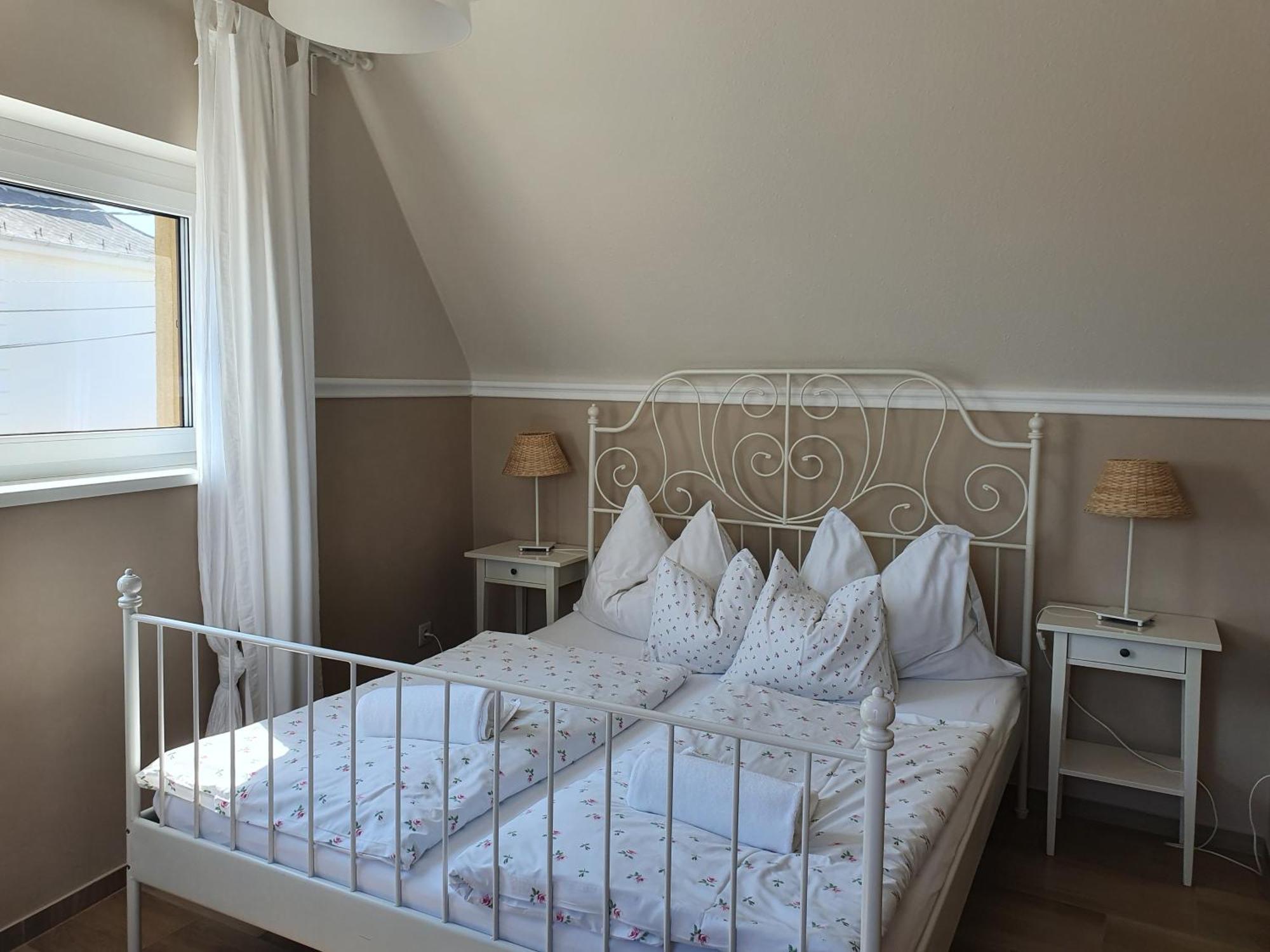 Huber Panzio Bed & Breakfast Fertőrákos Eksteriør bilde